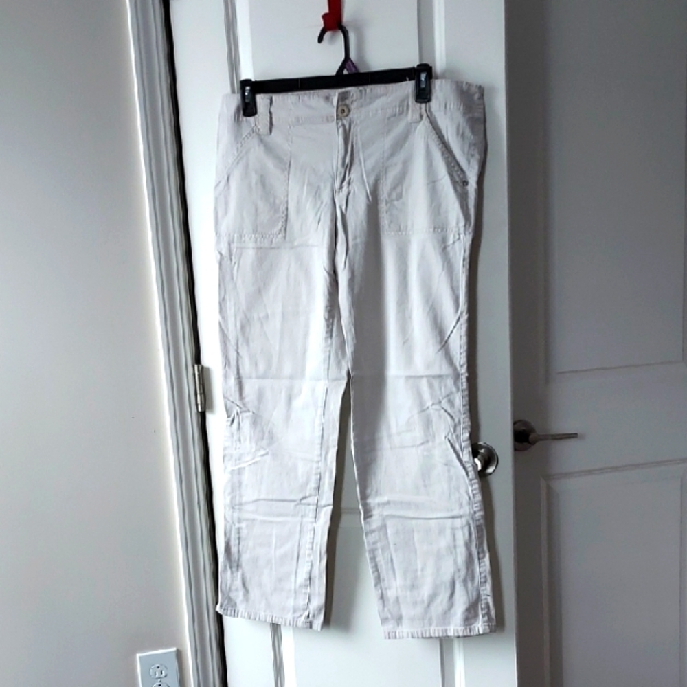 Relatuvity White Cargo Pants 16